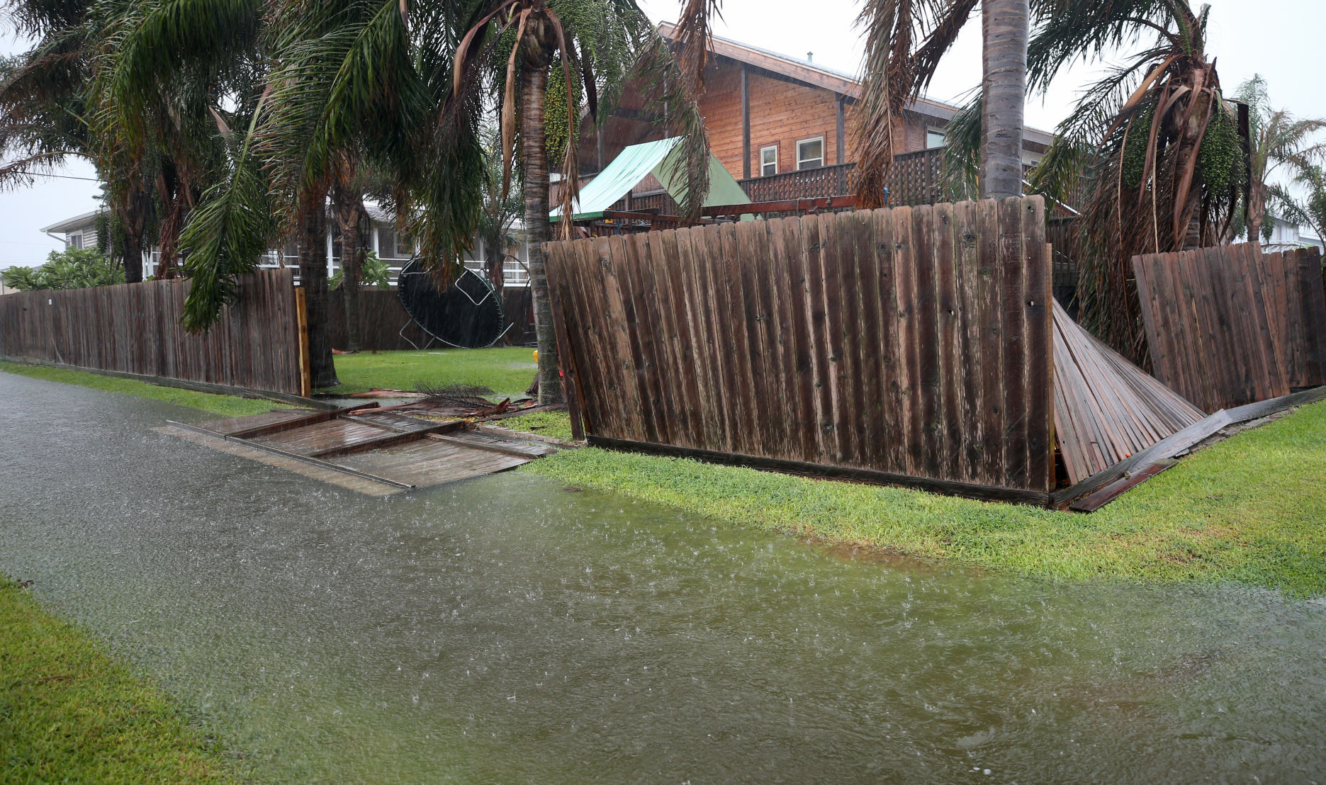 Rain bands from Harvey begin to soak County